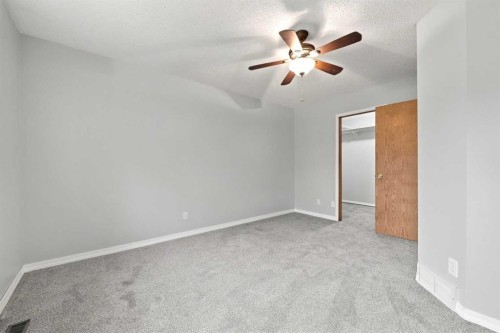 16 Harvest Glen Heights Ne, Calgary, AB 