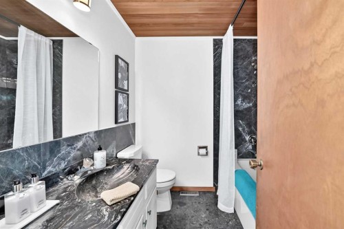 4408 Dalhart Road Nw, Calgary, AB 