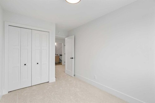 21 Silverton Glen Bay Sw, Calgary, AB - Indoor