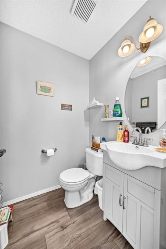 38 Country Village Landing Ne, Calgary, AB 