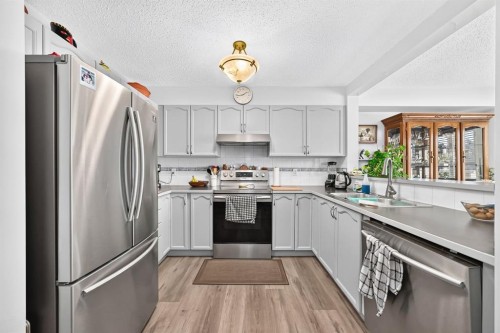 38 Country Village Landing Ne, Calgary, AB 