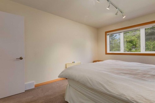 2547 Chicoutimi Drive Nw, Calgary, AB 