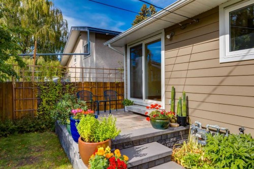 2547 Chicoutimi Drive Nw, Calgary, AB 