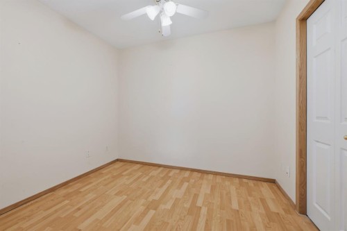 112 Dovista Court Se, Calgary, AB 