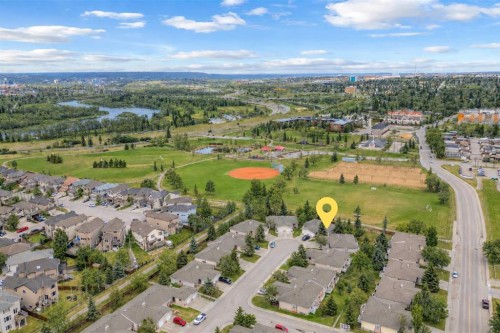 112 Dovista Court Se, Calgary, AB 