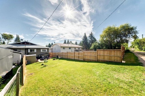2220 22 Avenue, Delburne, AB 
