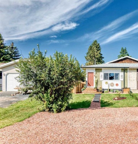 2220 22 Avenue, Delburne, AB 