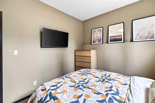7 Ratcliffe Street, Red Deer, AB 