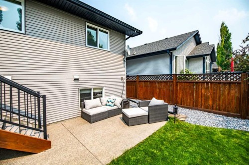 7 Ratcliffe Street, Red Deer, AB 