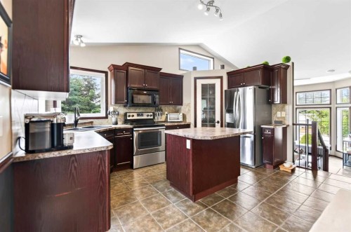 7 Ratcliffe Street, Red Deer, AB 