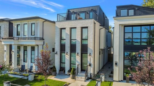 2003 7 Avenue Se, Calgary, AB 