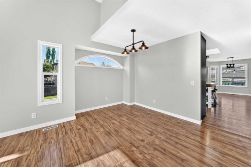 19 Valley Brook Circle Nw, Calgary, AB 
