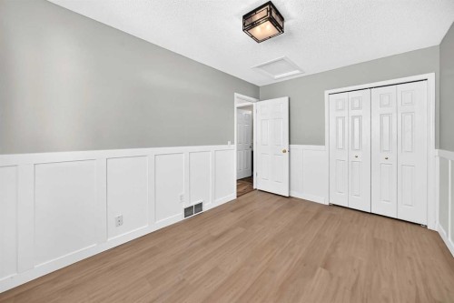 19 Valley Brook Circle Nw, Calgary, AB 