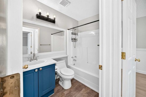 19 Valley Brook Circle Nw, Calgary, AB 