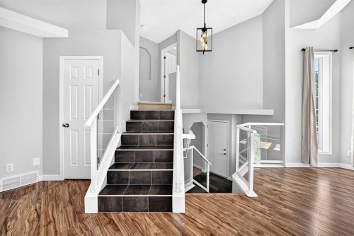19 Valley Brook Circle Nw, Calgary, AB 