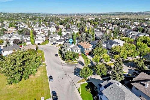 19 Valley Brook Circle Nw, Calgary, AB 