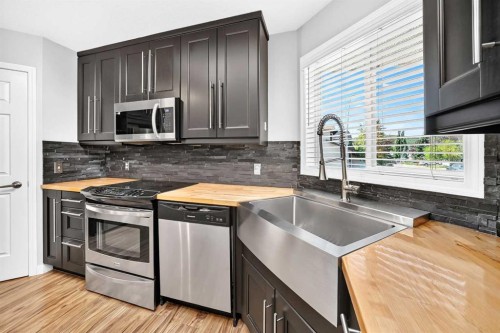 19 Valley Brook Circle Nw, Calgary, AB 