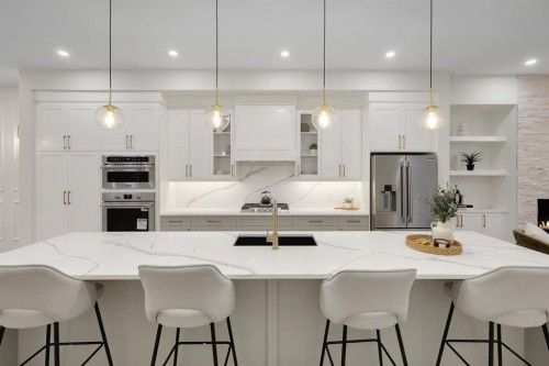 6429 33 Avenue Nw, Calgary, AB 