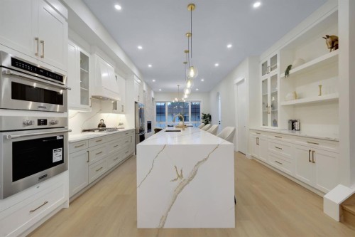6429 33 Avenue Nw, Calgary, AB 