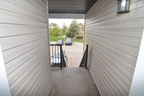 601-8 Bayside Place, Strathmore, AB 