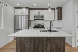 58 Taraglen Road NE Calgary, AB T3J 2N5