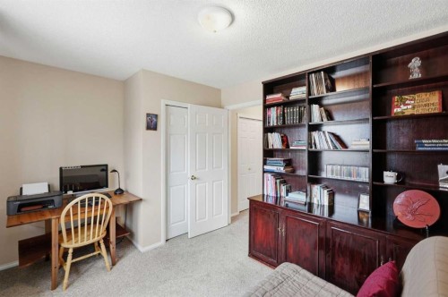54 Cougar Ridge Bay Sw, Calgary, AB 