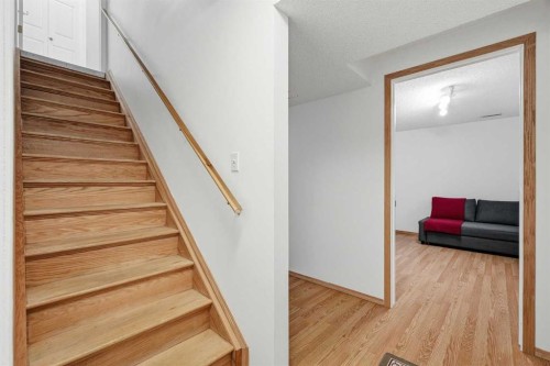 54 Cougar Ridge Bay Sw, Calgary, AB 