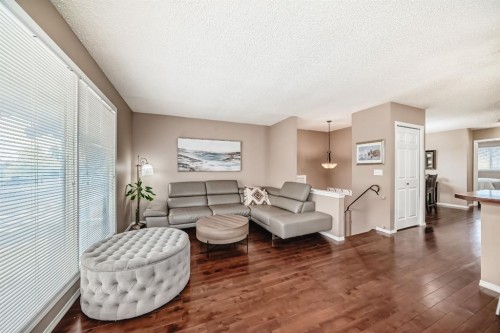 8432 Berkley Road Nw, Calgary, AB 