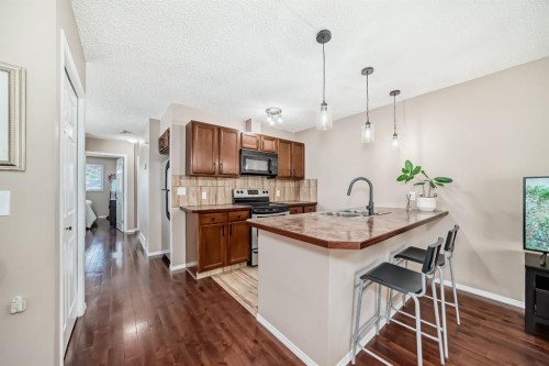 8432 Berkley Road Nw, Calgary, AB 