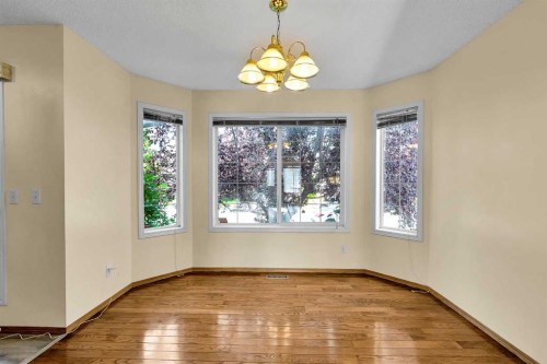 182 Citadel Bluff Close Nw, Calgary, AB 