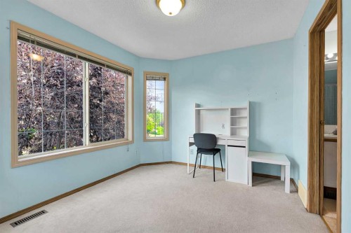 182 Citadel Bluff Close Nw, Calgary, AB 