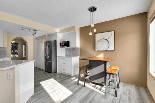 182 Citadel Bluff Close Nw, Calgary, AB 