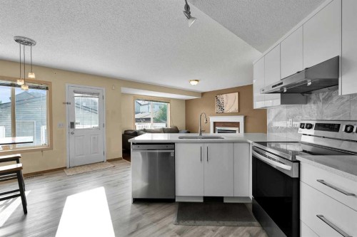 182 Citadel Bluff Close Nw, Calgary, AB 