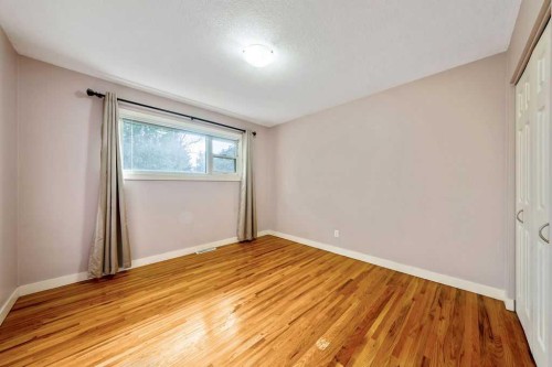 64 Hollyburn Road Sw, Calgary, AB 