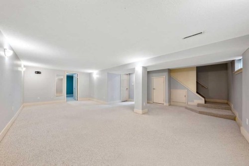 64 Hollyburn Road Sw, Calgary, AB 