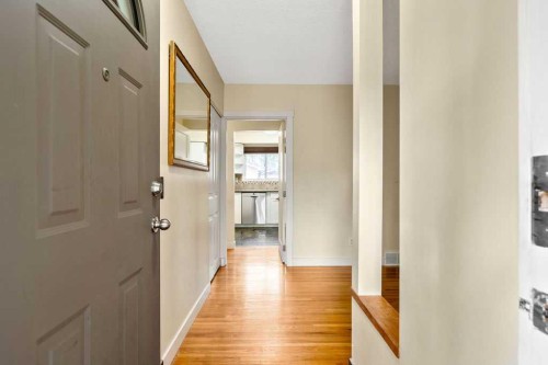 64 Hollyburn Road Sw, Calgary, AB 