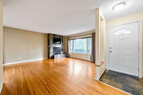 64 Hollyburn Road Sw, Calgary, AB 