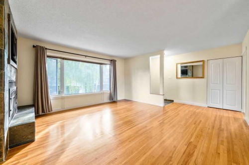 64 Hollyburn Road Sw, Calgary, AB 