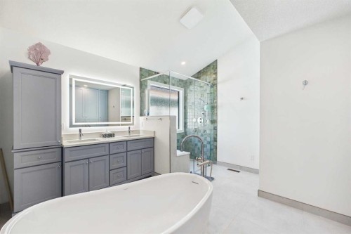 208 Harvest Lake Green Ne, Calgary, AB 
