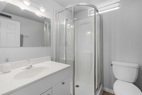 543 Willingdon Boulevard Se, Calgary, AB 
