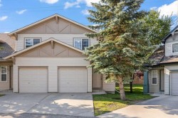 51 Eversyde Court SW Calgary, AB T2Y 4S3