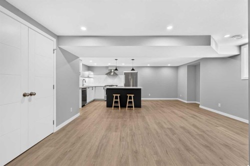 803 Canford Crescent Sw, Calgary, AB 