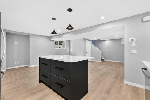 803 Canford Crescent Sw, Calgary, AB 