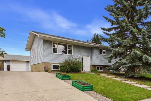 607 Cedarille Way Sw, Calgary, AB 