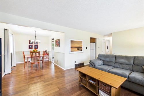 607 Cedarille Way Sw, Calgary, AB 