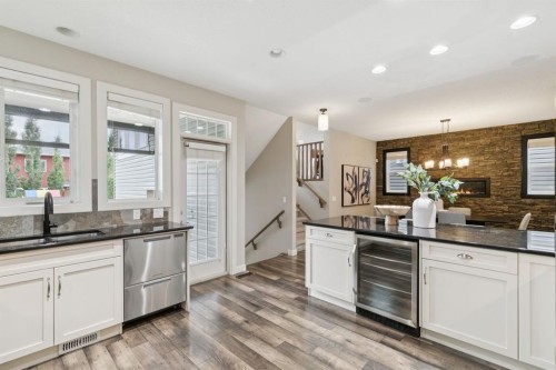 982 Evanston Drive Nw, Calgary, AB 