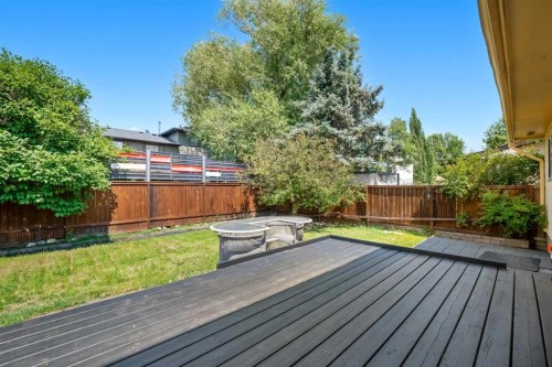 125 Carr Place, Okotoks, AB - Outdoor With Deck Patio Veranda With Backyard