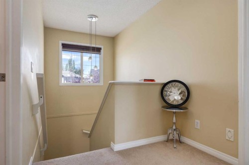 38 Spring Crescent Sw, Calgary, AB 