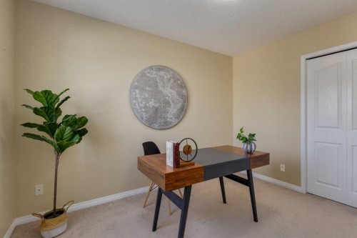 38 Spring Crescent Sw, Calgary, AB 