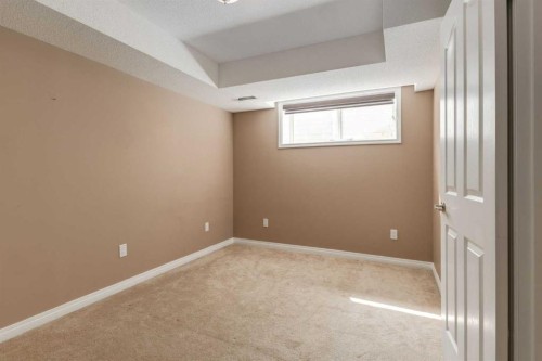 38 Spring Crescent Sw, Calgary, AB 